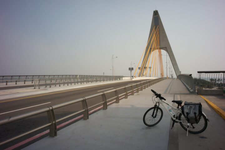 Cycling Around Taiwan (1): Kaohsiung to Fangliao